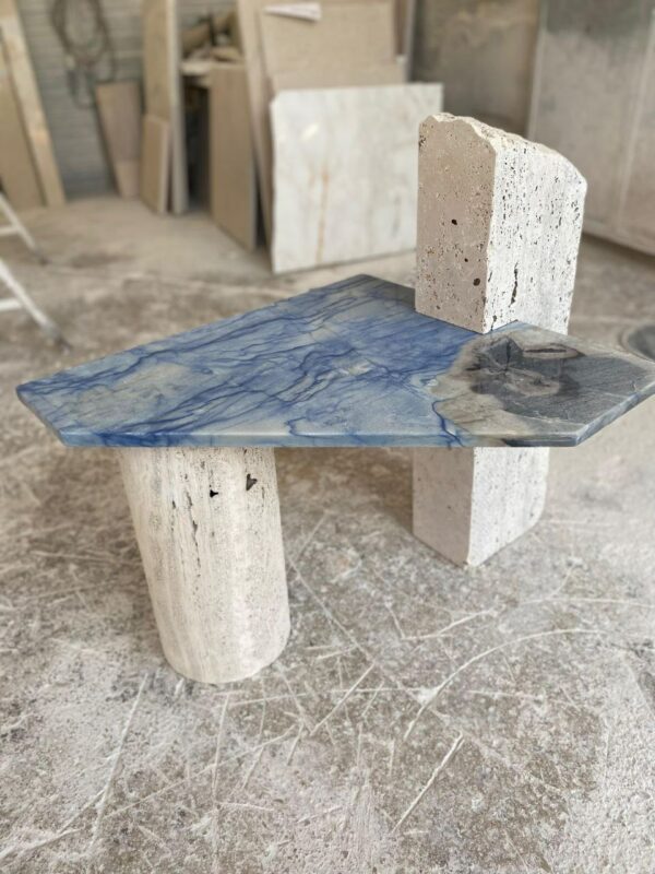 Tavolino blu