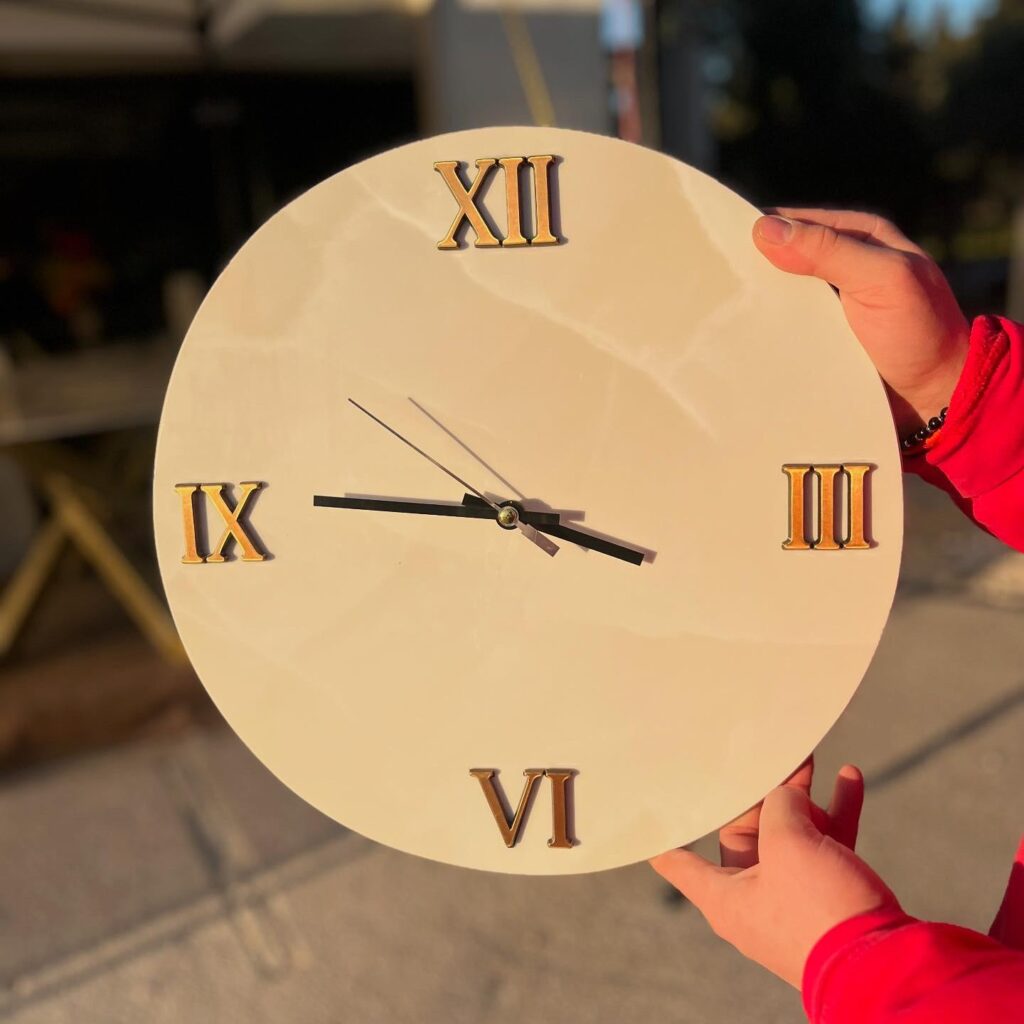 Orologio gres effetto onice
